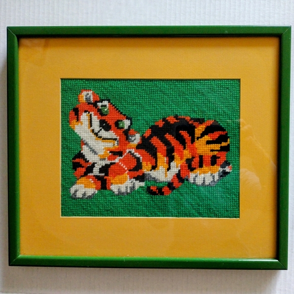 Glass Framed Colorful Tiger Needlepoint Art Printed Matted Green Orange - Picture 15 of 16